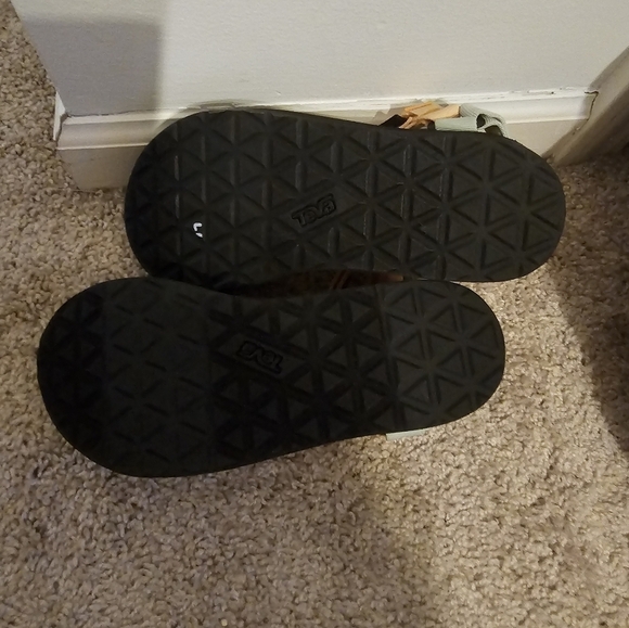 Teva NWOB Women's Flatform Universal Platform Sandals Size 7 - Picture 5 of 7